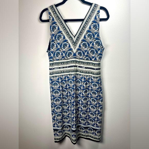 Nicole by Nicole Miller Blue, White and Black V-Neck Sheath Dress size 14 - Picture 6 of 10